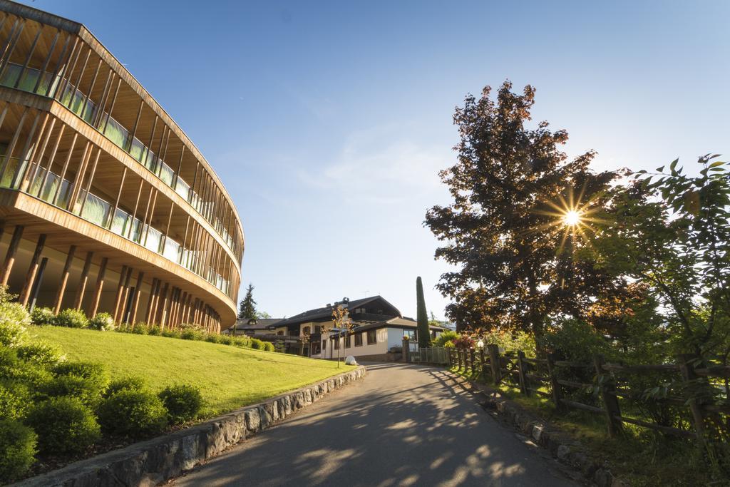 Der Waldhof Hotel Vollan Exterior photo